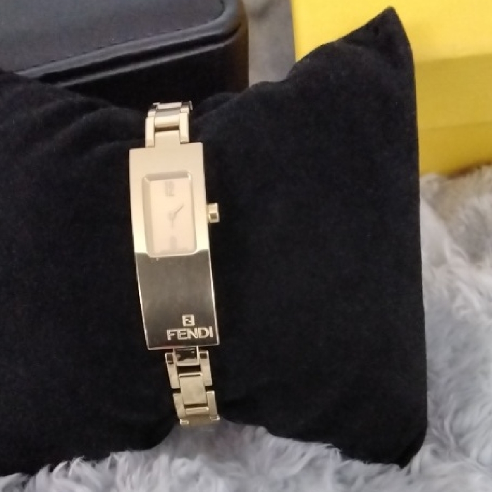 Authentic Ladies Fendi Goldtone Rectangular Watch (Vintage)